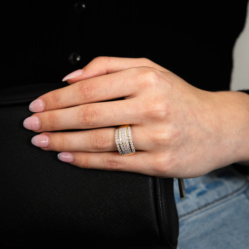 0.95 Carat Cluster Diamond Dress Ring in 14ct Yellow Gold - Image 2