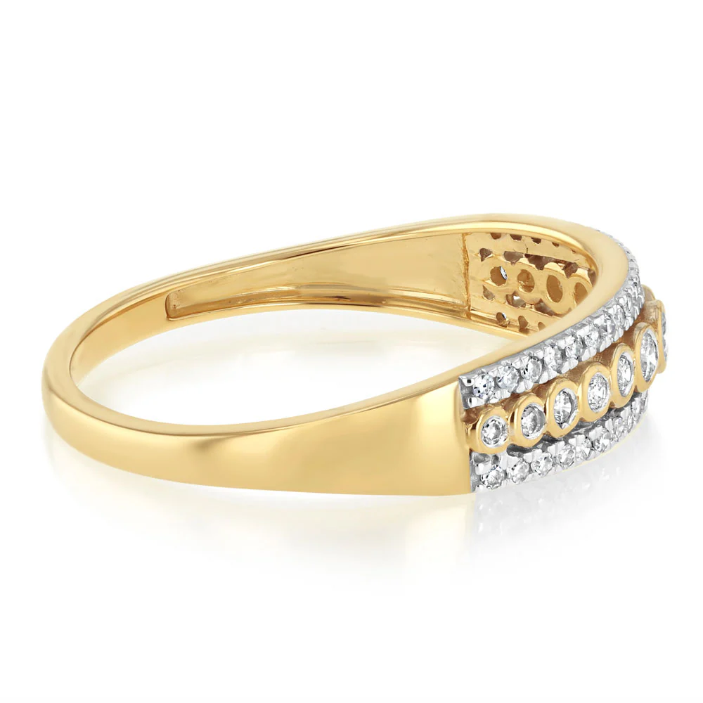1/3 Carat Diamond Ring in 9ct Yellow Gold - Image 2
