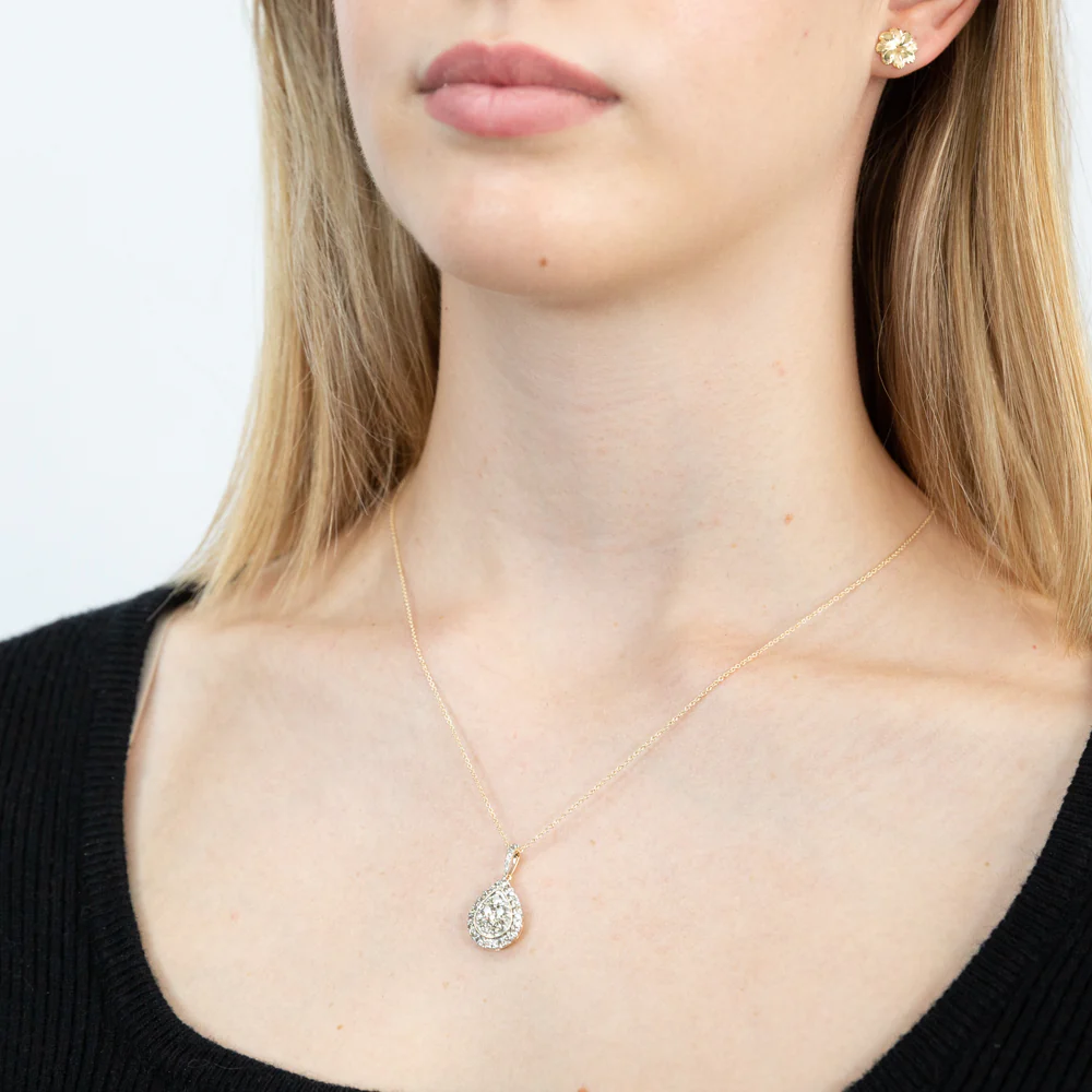 1 Carat Diamond Pear Shape Pendant on 45cm Chain in 9ct Yellow Gold - Image 2