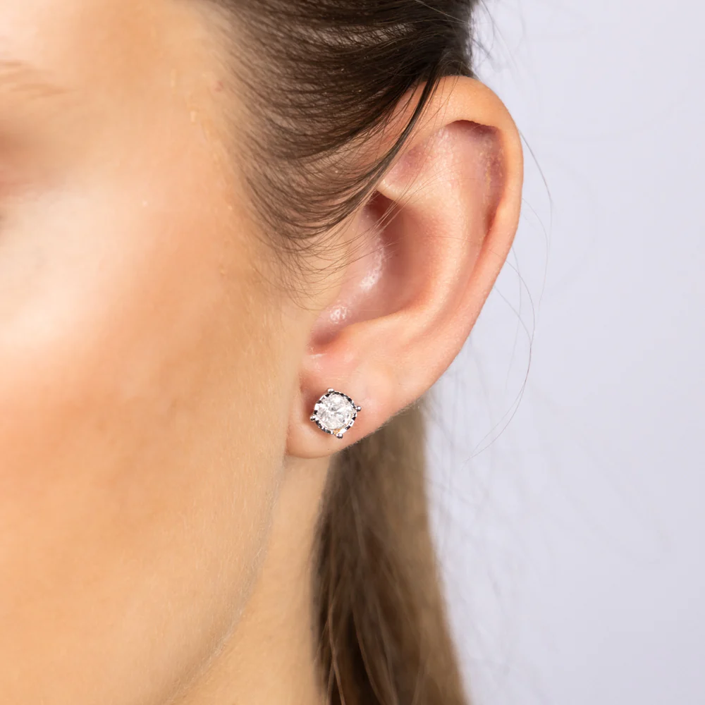 10ct White Gold 0.95 Carat Diamond Solitaire Stud Earrings - Image 2