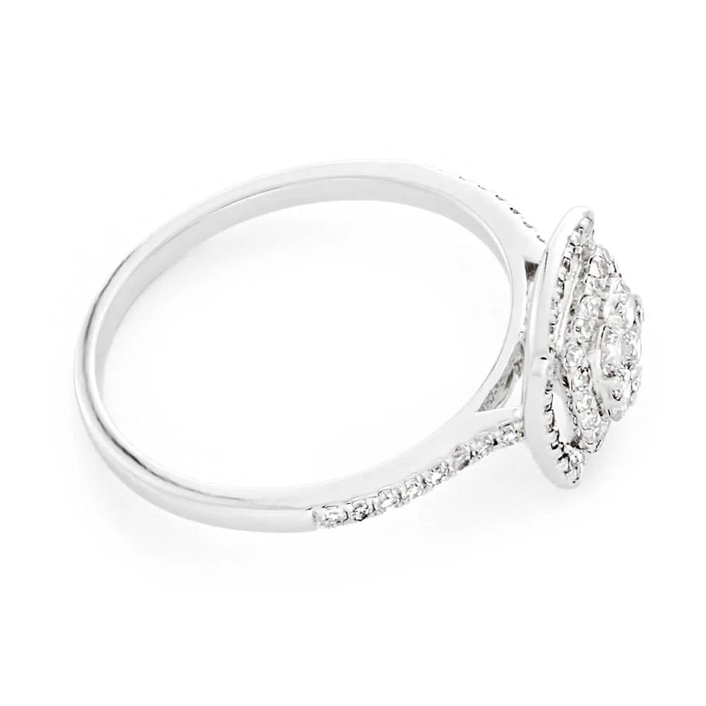 9ct White Gold 1/2 Carat Diamond Ring With 73 Brilliant Cut Diamonds - Image 2