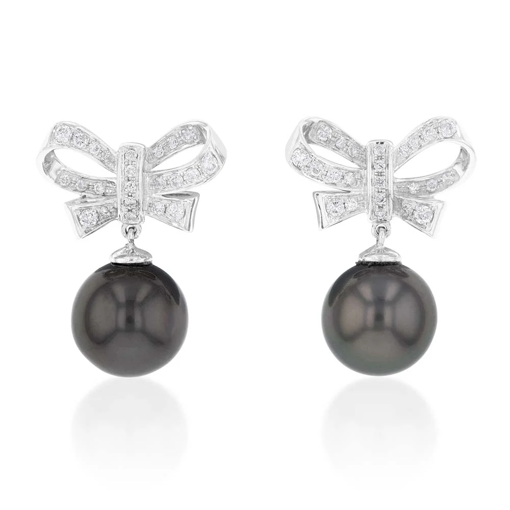 9ct White Gold Tahitian Bow Pearl Earrings set with 46 Diamonds - Image 2