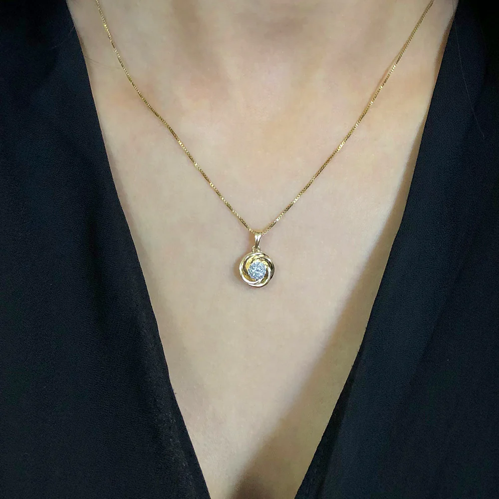 9ct Yellow Gold 0.15 Carat Diamond Knot Pendant - Image 2