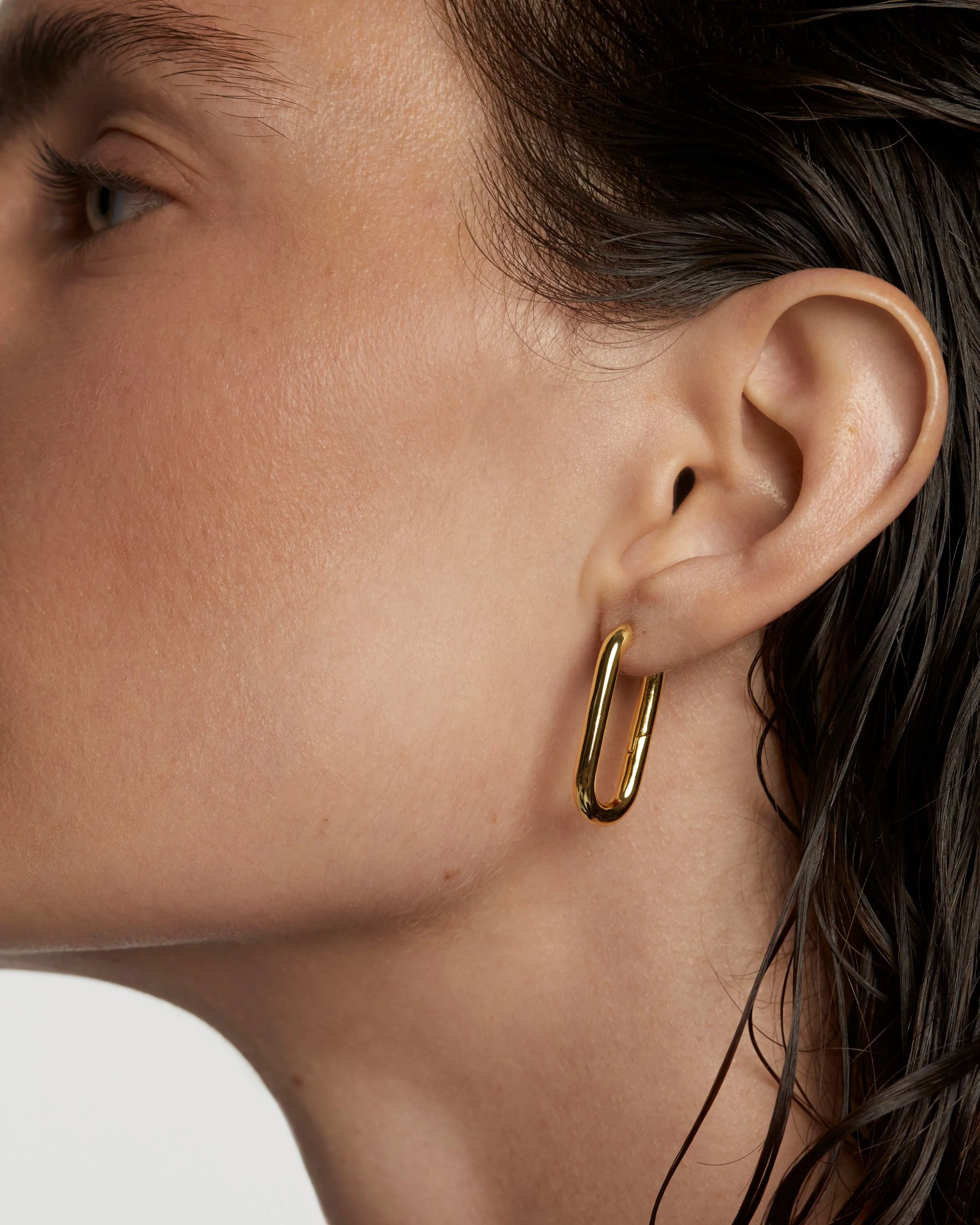 Beat Hoop Earrings - Image 5