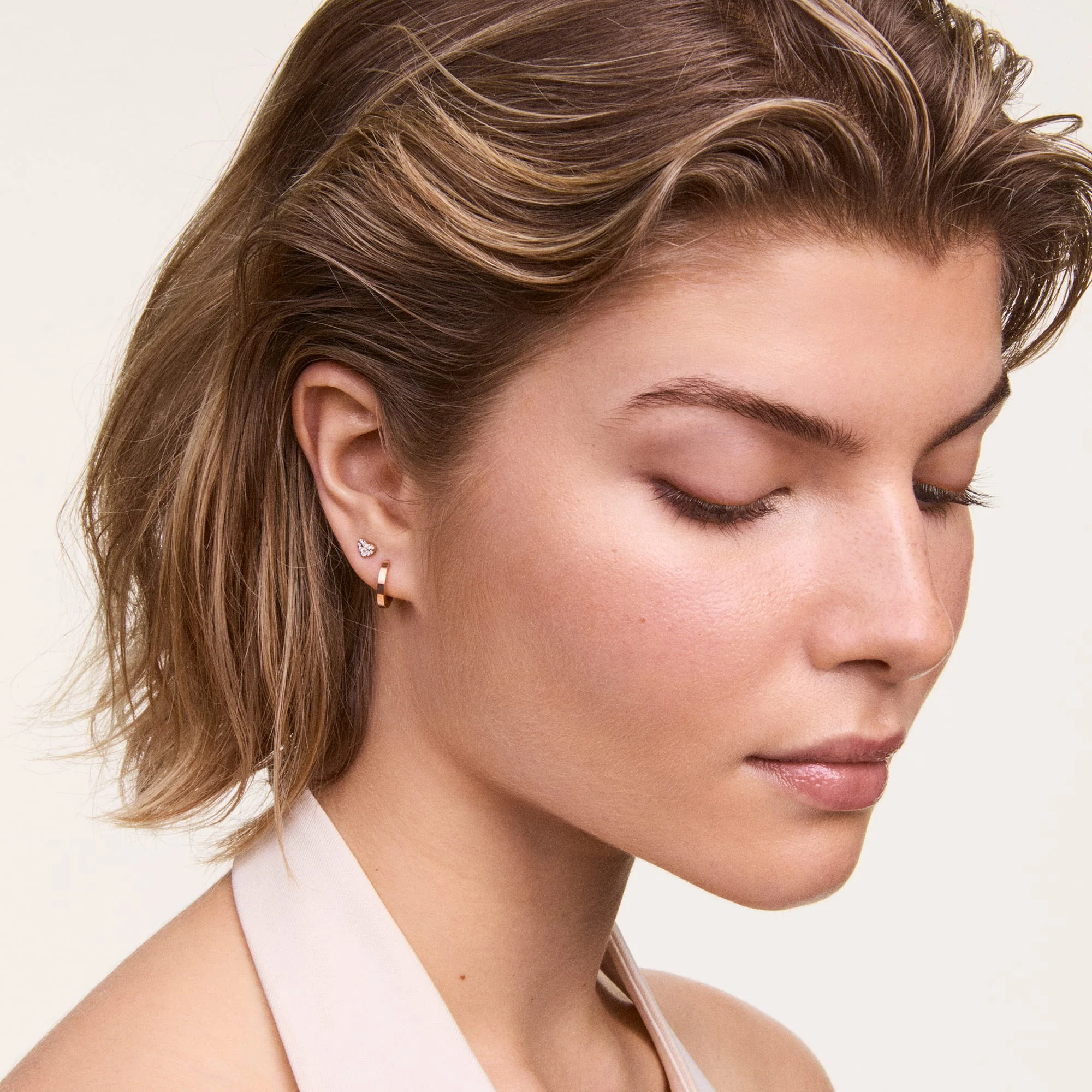 Daniel Wellington Hoop Earring Gold - Image 4
