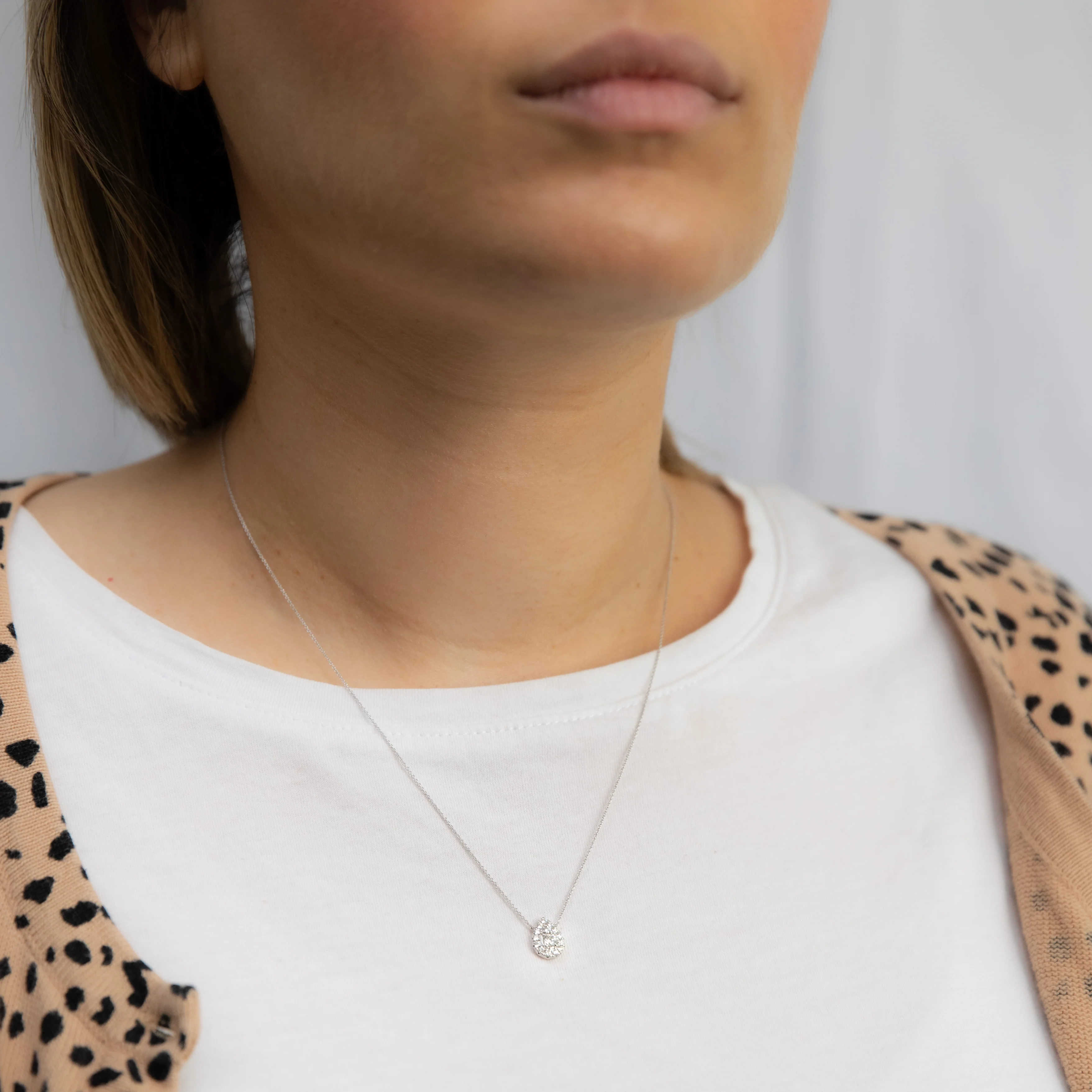 Flawless Cut 1/3 Carat Tear Drop Diamond Pendant in 9ct White gold With 45cm Chain - Image 4