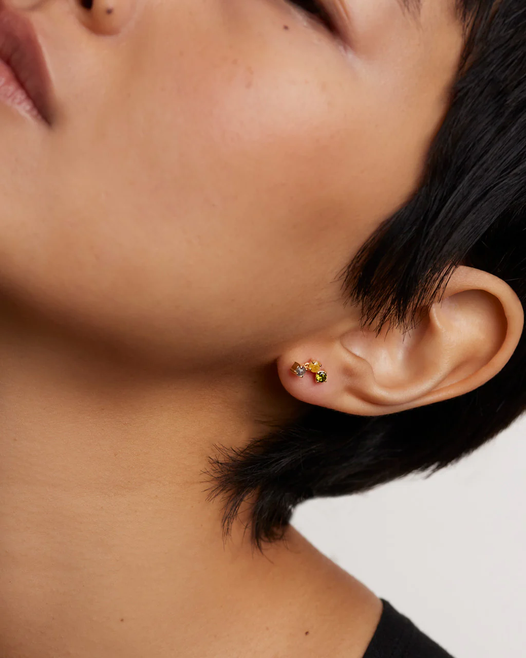 Flora Gold Earrings - AR01-543-U - Image 4