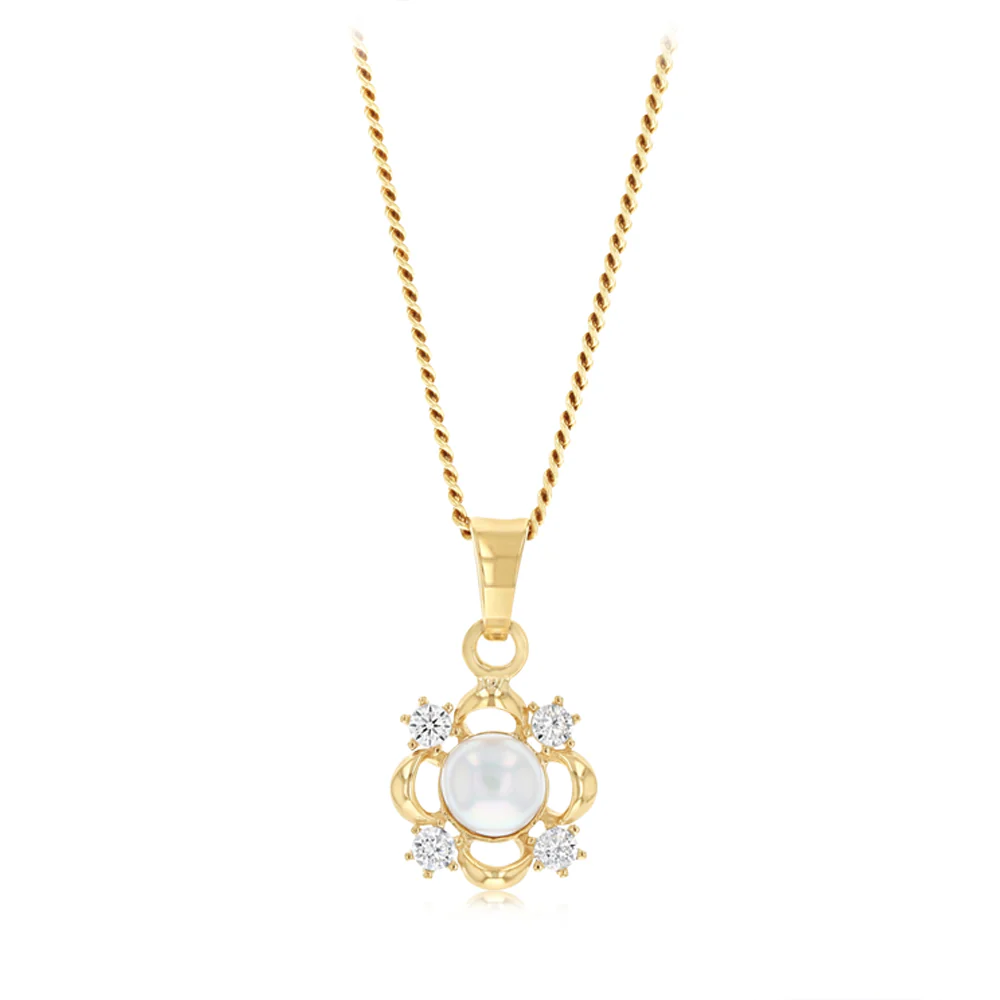 Freshwater Pearl and Cubic Zirconia Pendant in 9ct Yellow Gold