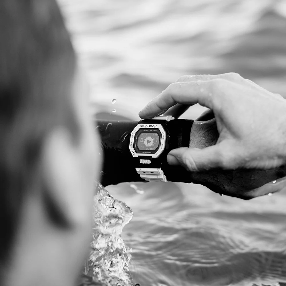 G-Shock GBX100-7D Bluetooth - Image 6