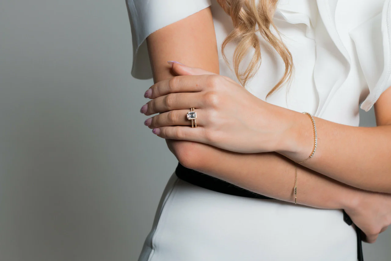 Iconic Bridal Violet Ring Gold -  IR487G - Image 2