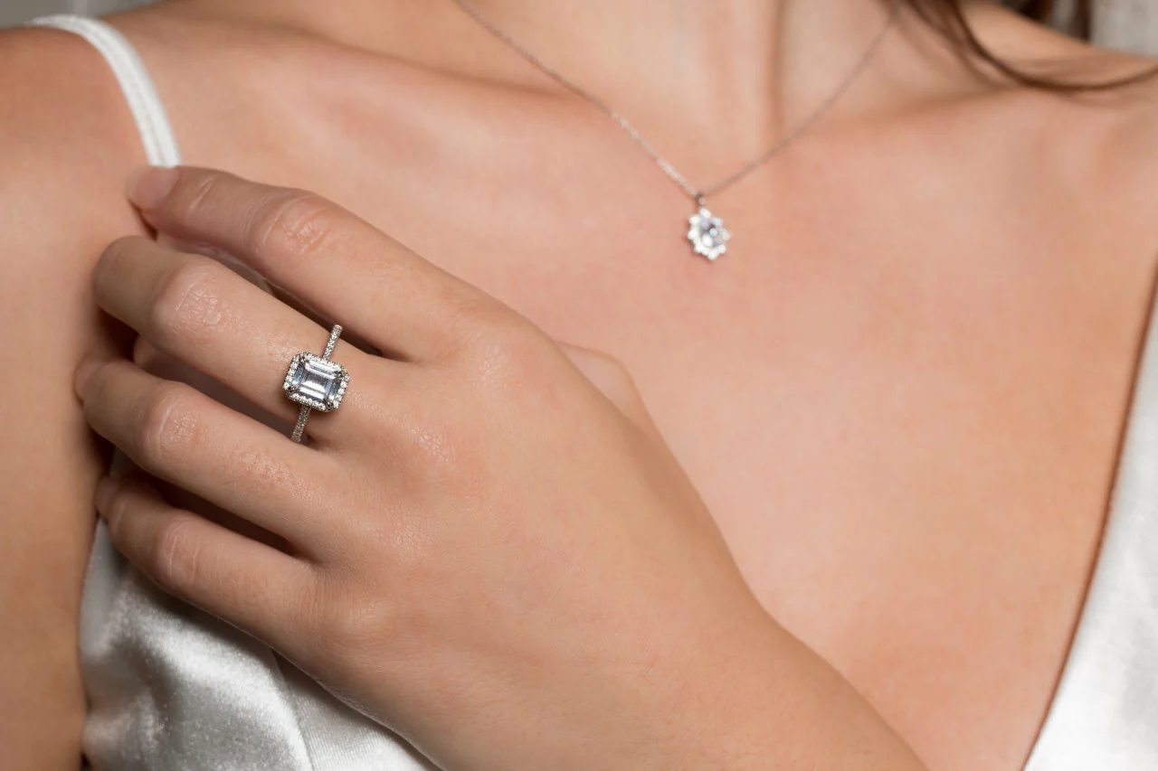 Iconic Bridal Violet Ring Silver -  IR487W - Image 2