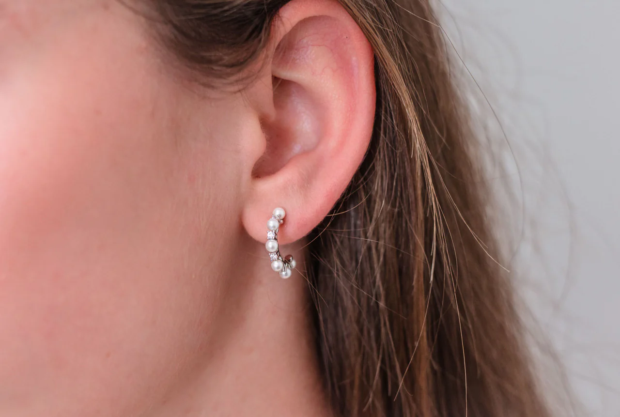 Heirloom Darling Earrings Silver - IE966W - Image 2