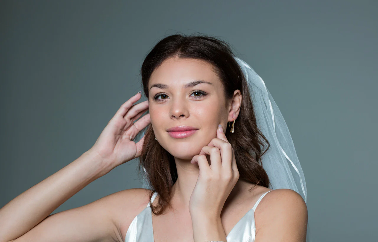 Iconic Bridal Elizabeth Earrings Gold - IE983G - Image 4