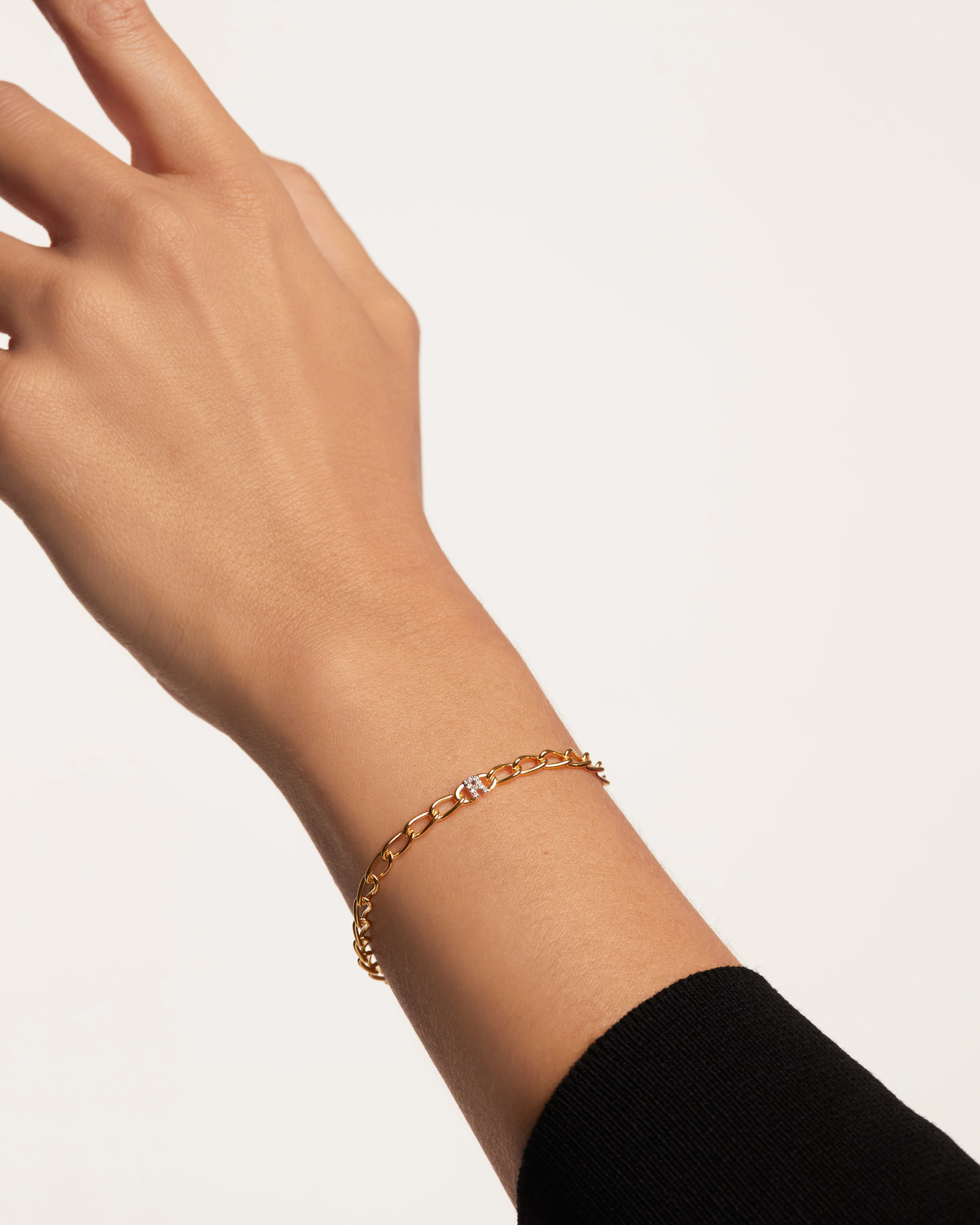 LETTER R BRACELET - Image 3