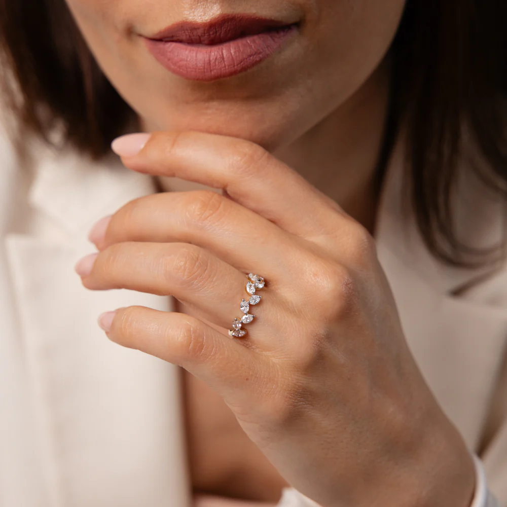 Luminesce Lab Grown 1 Carat Diamond Ring in 9ct Yellow Gold - Image 4