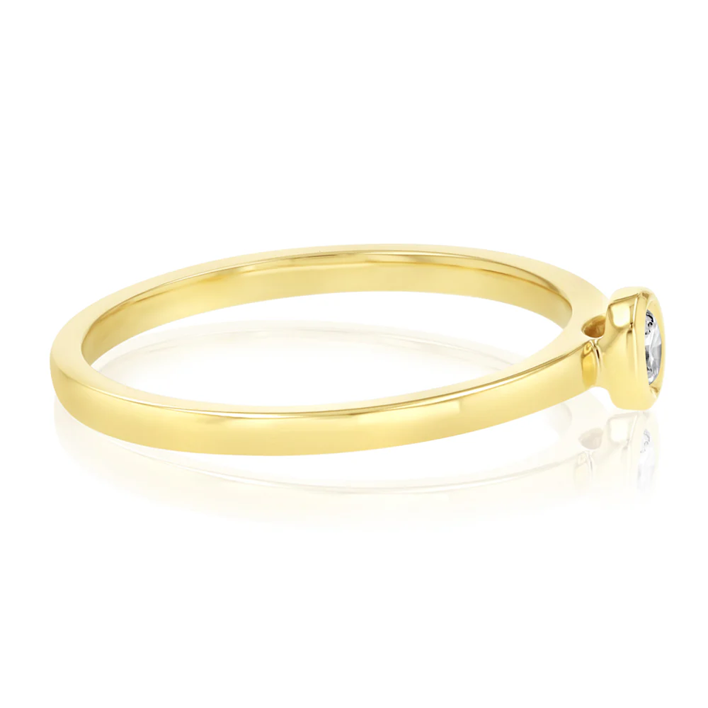 Luminesce Lab Grown Brilliant Cut Bezel Solitaire Diamond Ring in 9ct Yellow Gold - Image 2