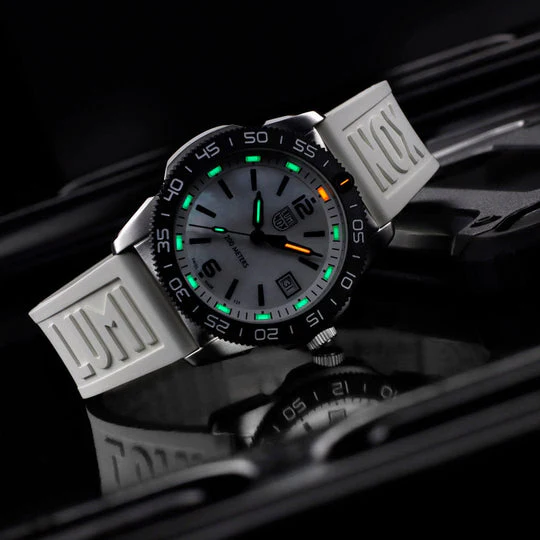 Pacific Diver Ripple 39mm Diver Watch - XS.3128M.SET - Image 10