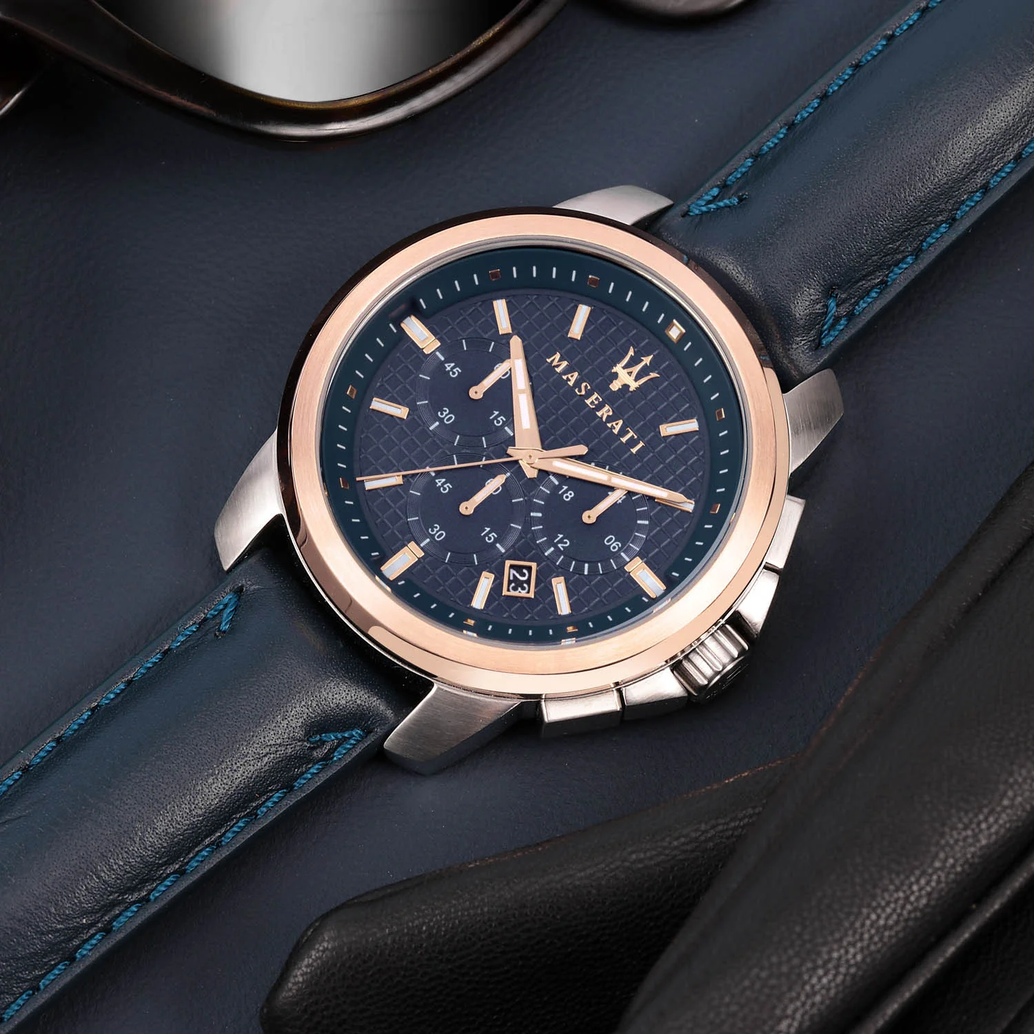 Successo Navy Blue Chronograph Watch - Image 2