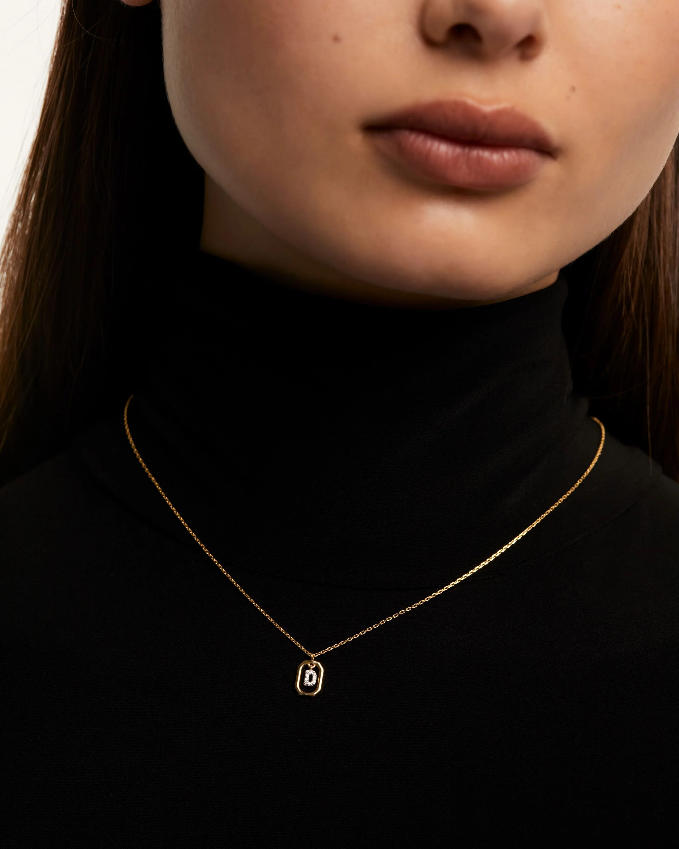 MINI LETTER D GOLD NECKLACE - Image 2