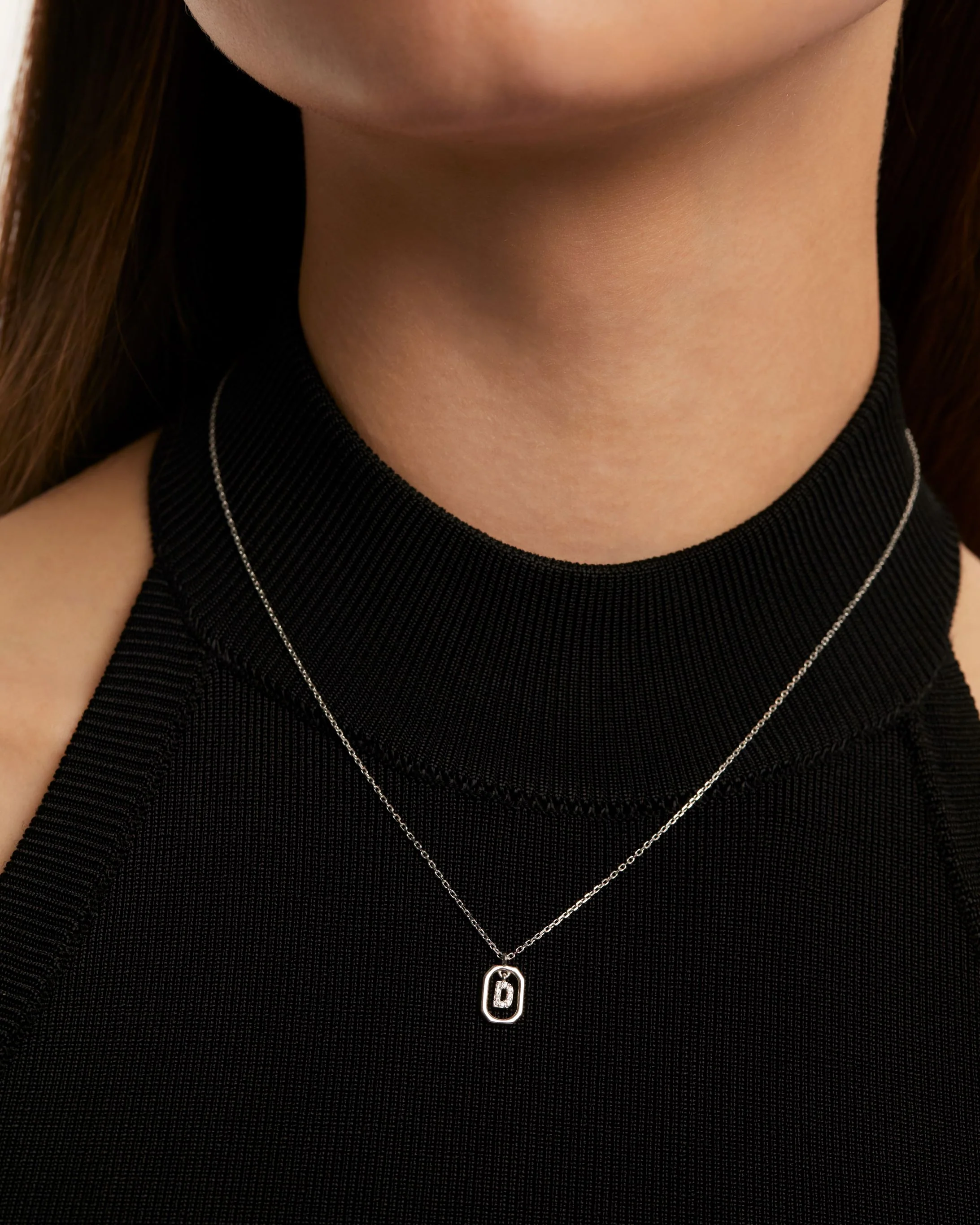 MINI LETTER D SILVER NECKLACE - Image 2