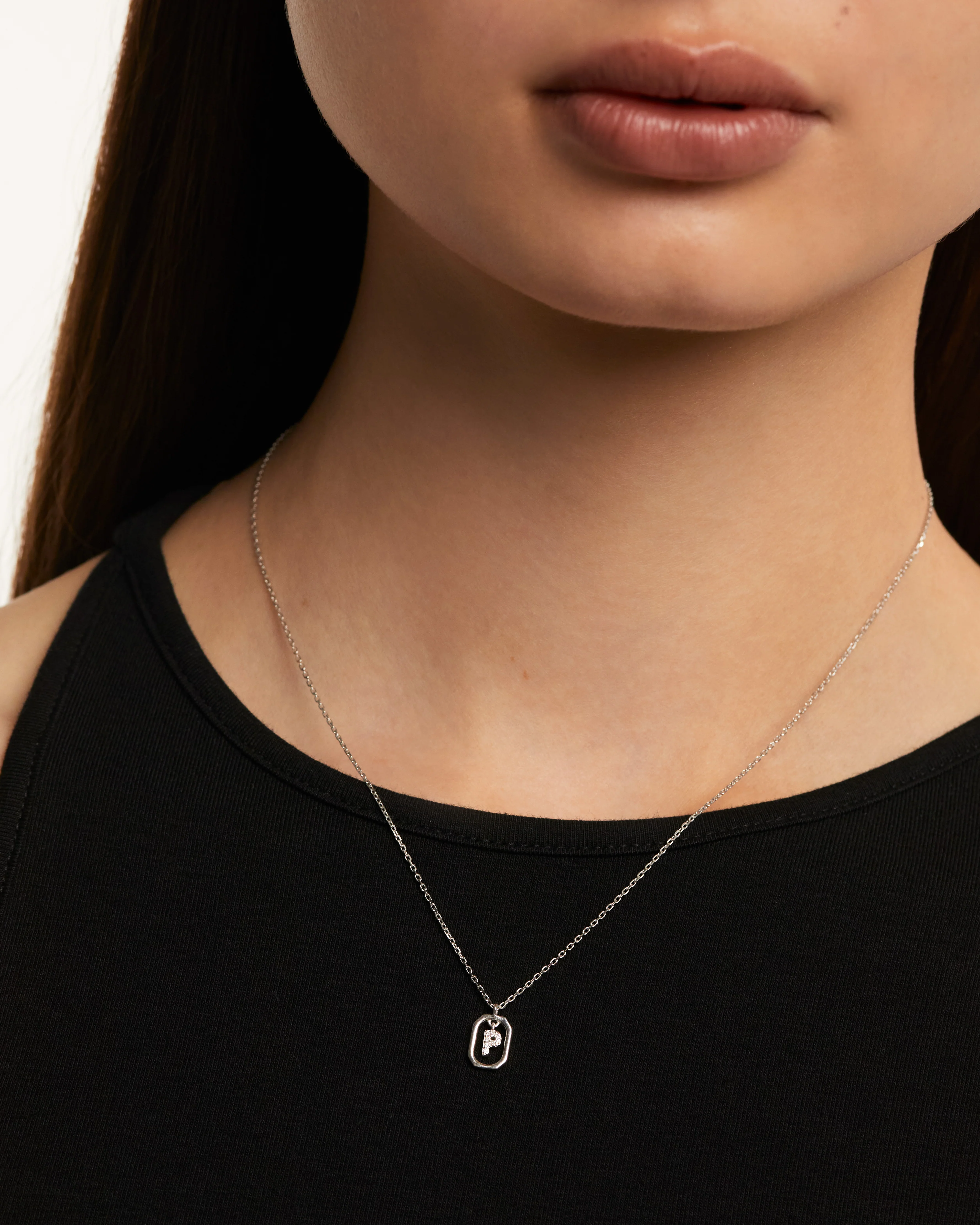 MINI LETTER P SILVER NECKLACE - Image 2