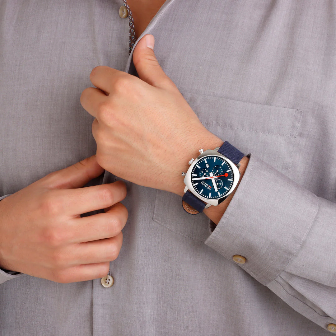 Official Swiss Railways Grand Cushion 41mm Deep Ocean Blue Watch Set - Image 9