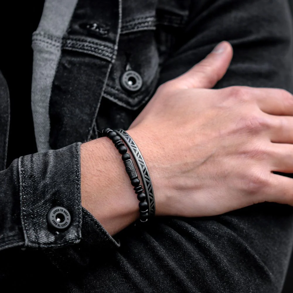 Rebel and Rose Variations Black - 6mm Bracelet - Image 4