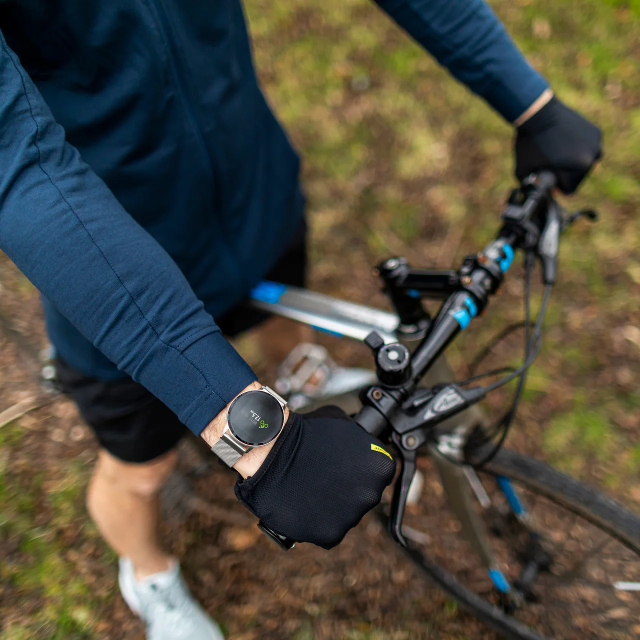 Series 5 Silver Mesh Smart Watch - RA05-4015 - Image 2