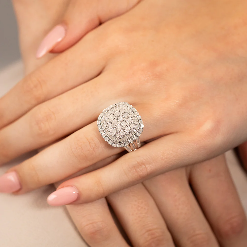 Sterling Silver 1 Carat Diamond Ring With 112 Brilliant & 22 Baguette Cut Diamonds - Image 2