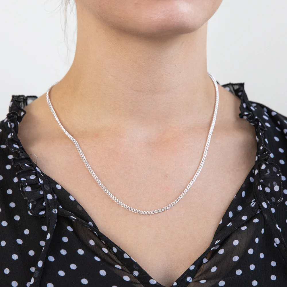 Sterling Silver 80 Gauge Diamond Cut 50cm Curb Chain - Image 3