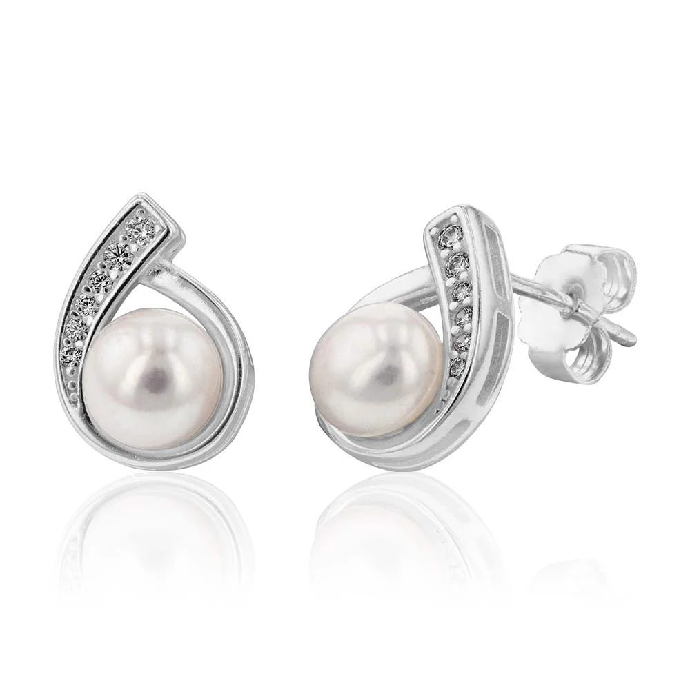 Sterling Silver Boxed Freshwater Pearl and Zirconia Set on Chain - Image 3