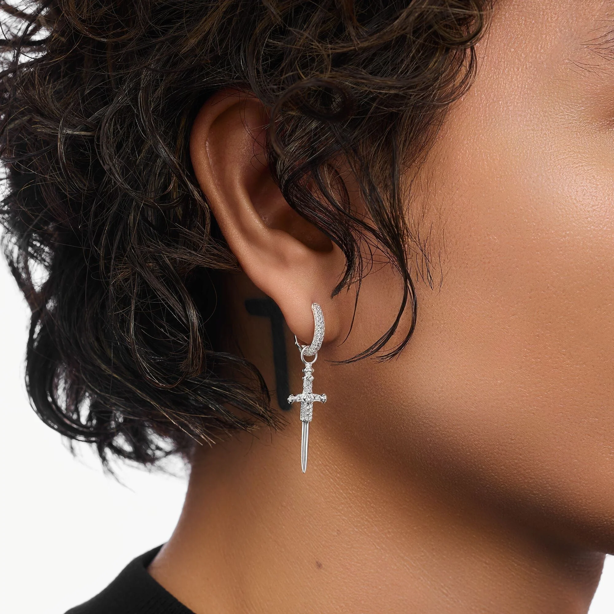 THOMAS SABO Single hoop earring with sword & white stones - Image 4